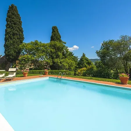Podere La Montalla Farm stay