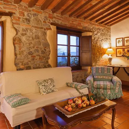 Podere La Montalla Farm stay